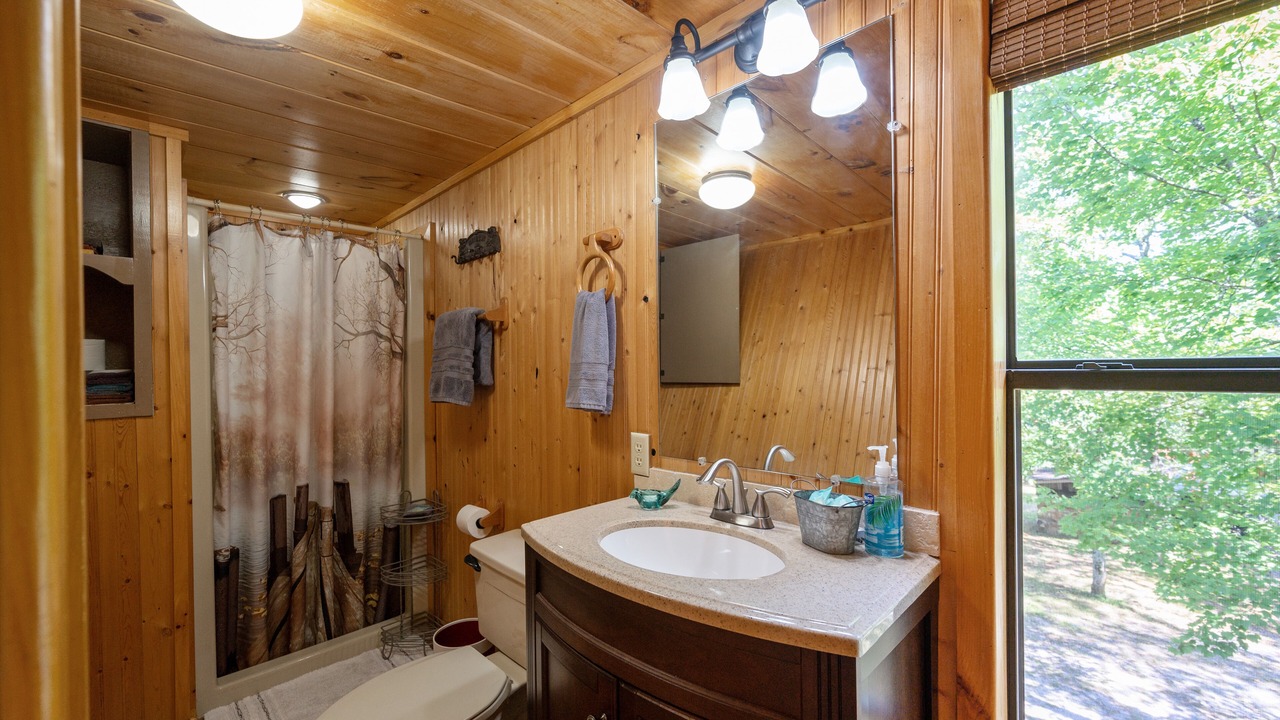 Photo of Bathroom in Smithville