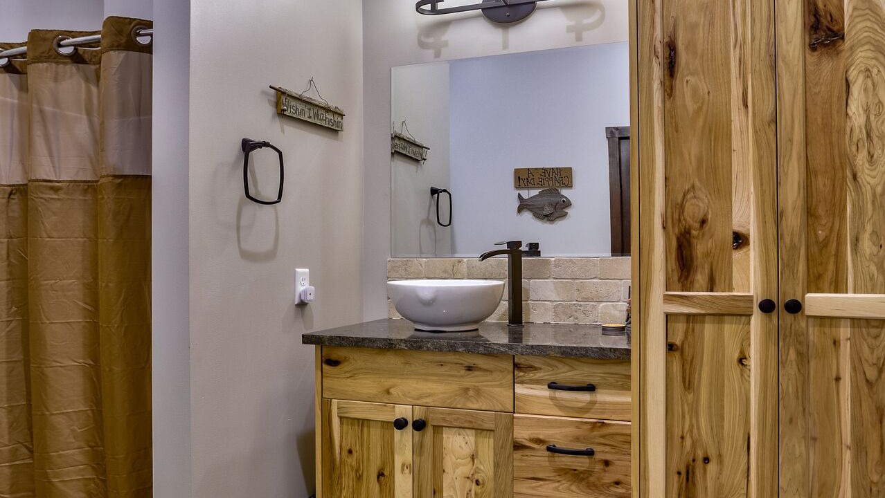 Photo of Bathroom in Niobrara