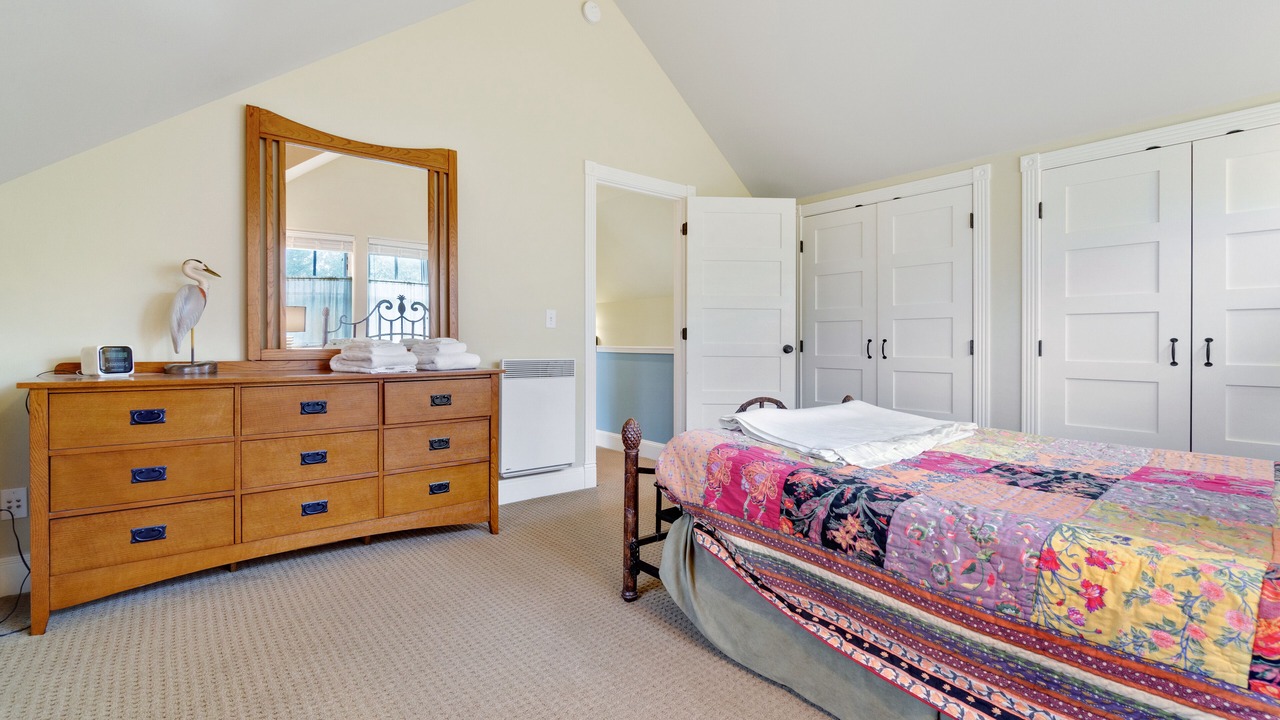 Photo of Bedroom in Eastsound