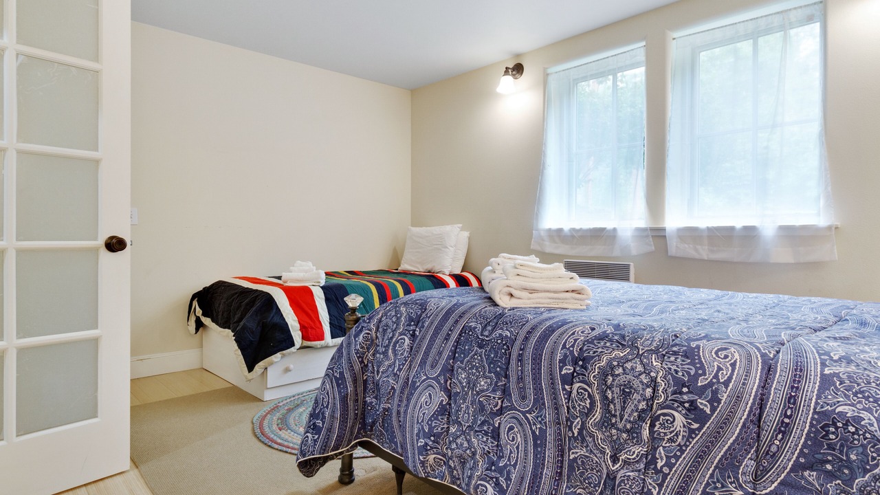 Photo of Bedroom in Eastsound