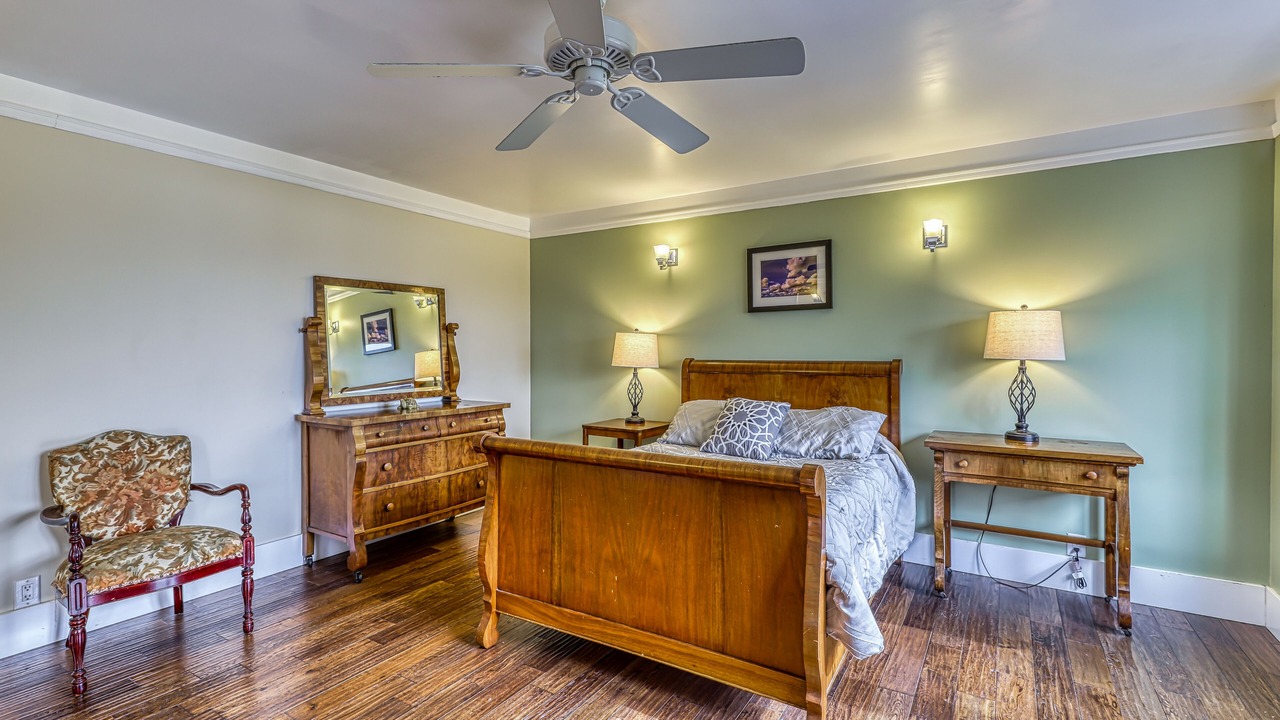 Photo of Bedroom in Eastsound