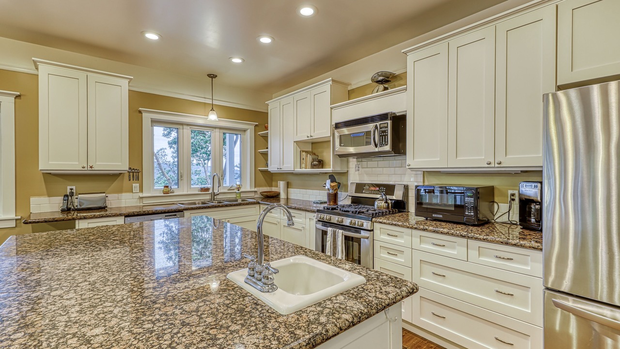 Photo of Kitchen in Eastsound