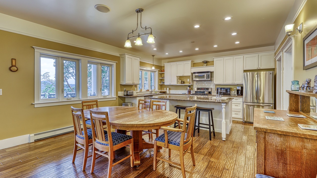 Photo of Kitchen in Eastsound