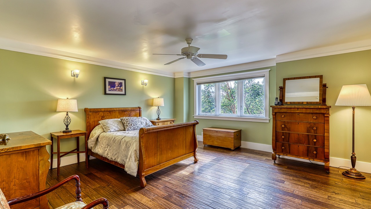 Photo of Bedroom in Eastsound