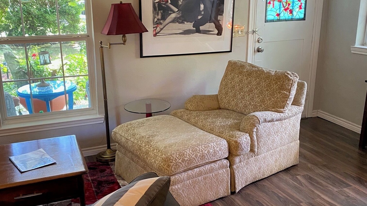Photo of Livingroom in Oak Cliff