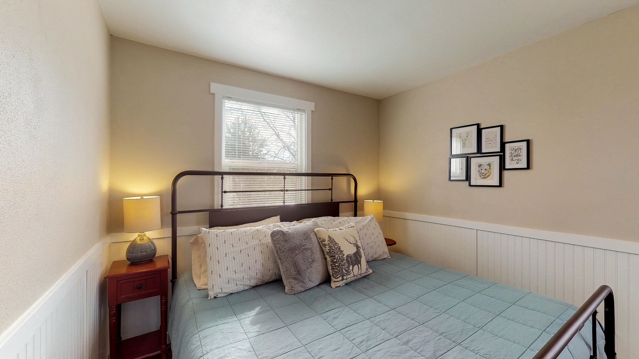 Photo of Bedroom in Manson