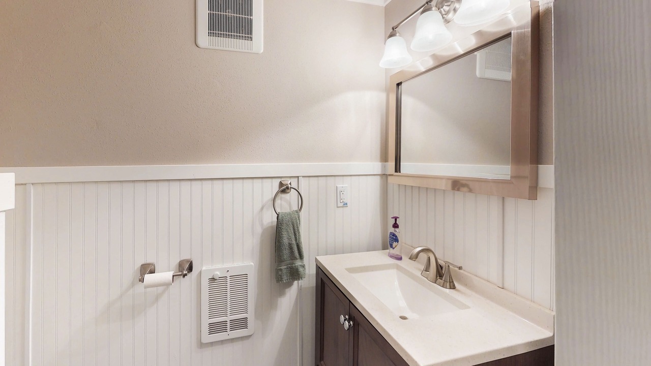 Photo of Bathroom in Manson