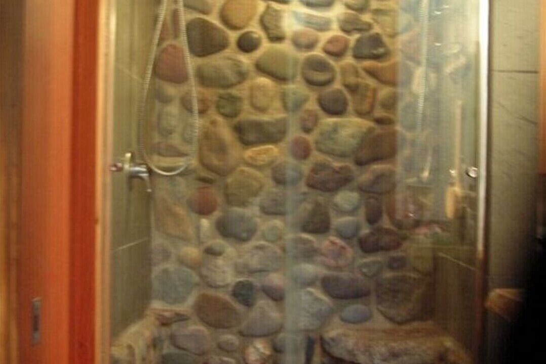 Photo of Bathroom in Randle