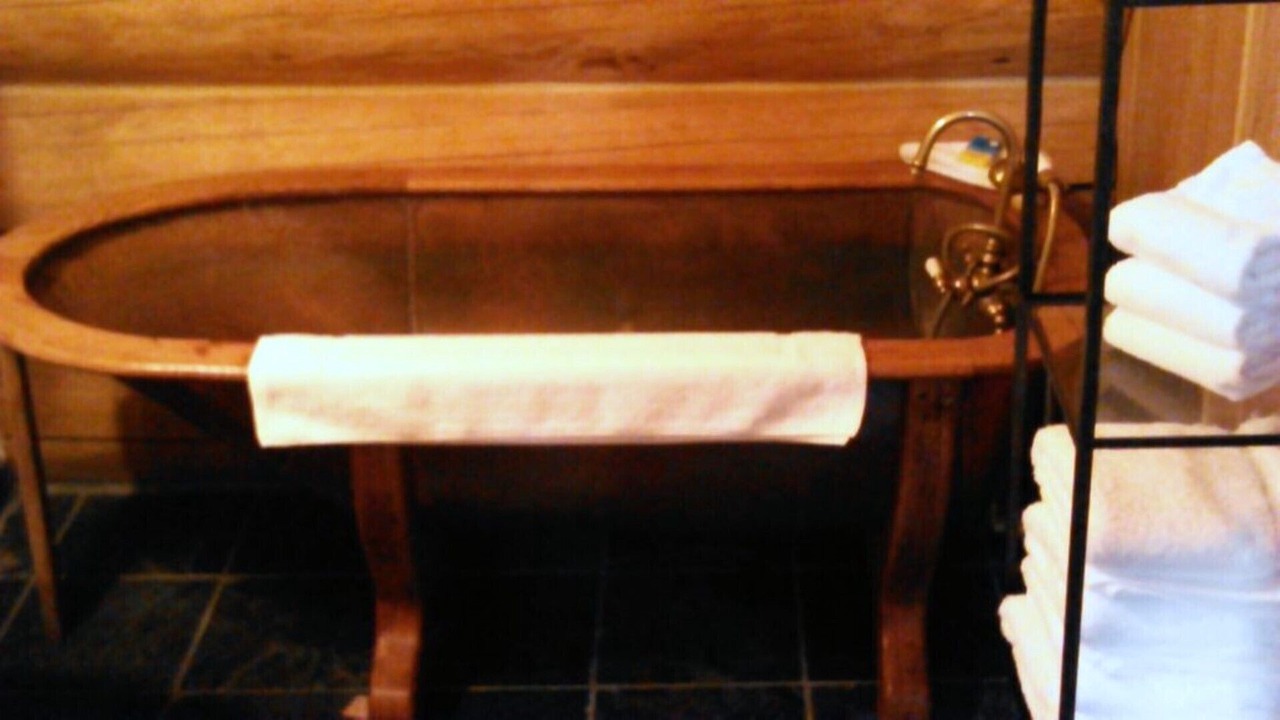 Photo of Bathroom in Randle