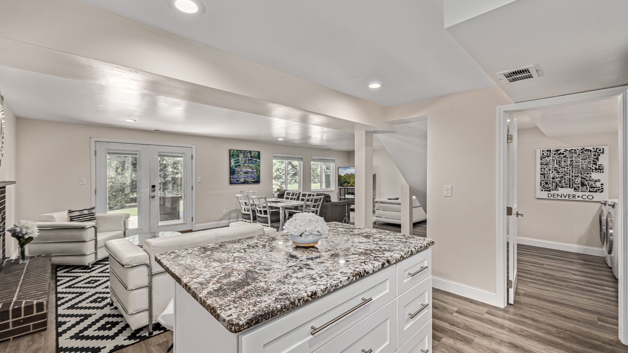 Photo of Others in Goldsmith