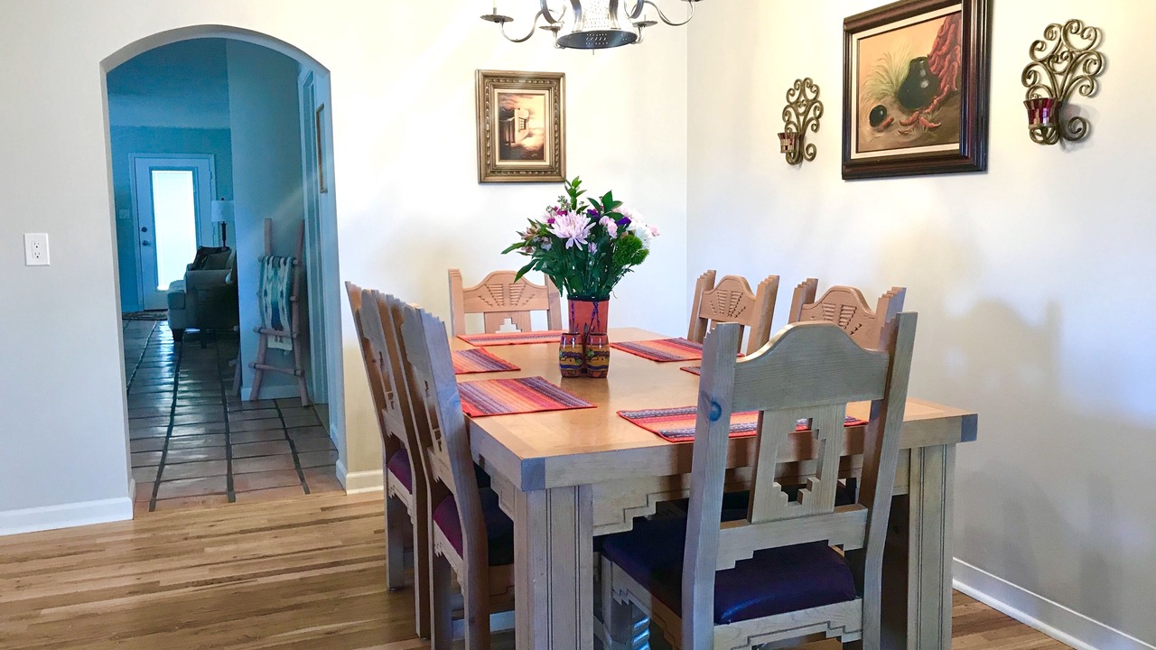 Photo of Bedroom in Alamedan Valley