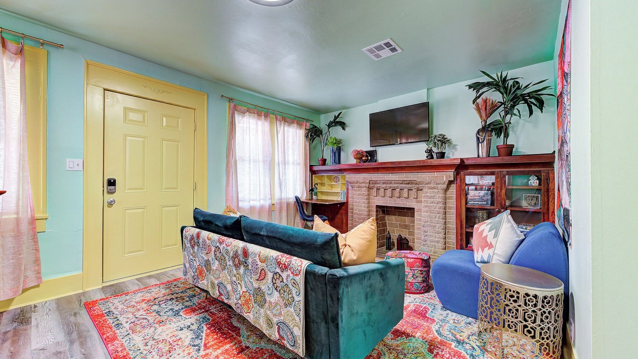 Photo of Livingroom in Central Oklahoma City