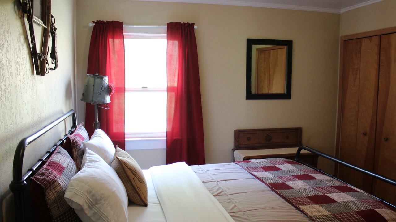 Photo of Bedroom in Okanogan
