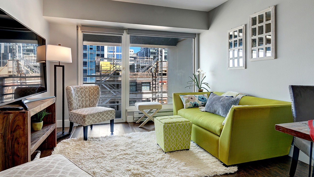 Photo of Livingroom in Downtown Seattle