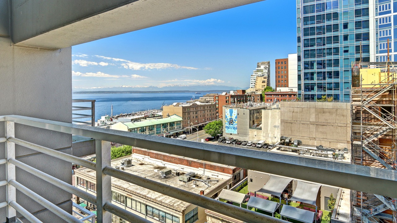 Photo of Others in Downtown Seattle