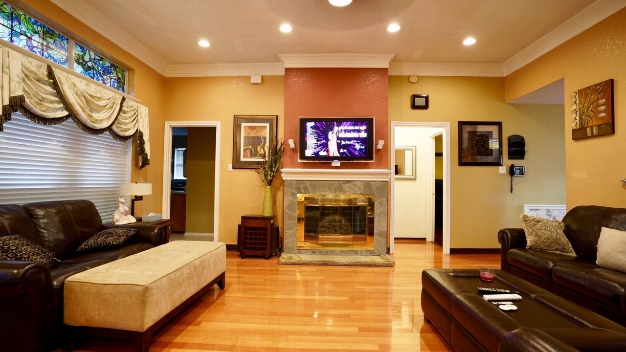 Photo of Livingroom in Haltom City