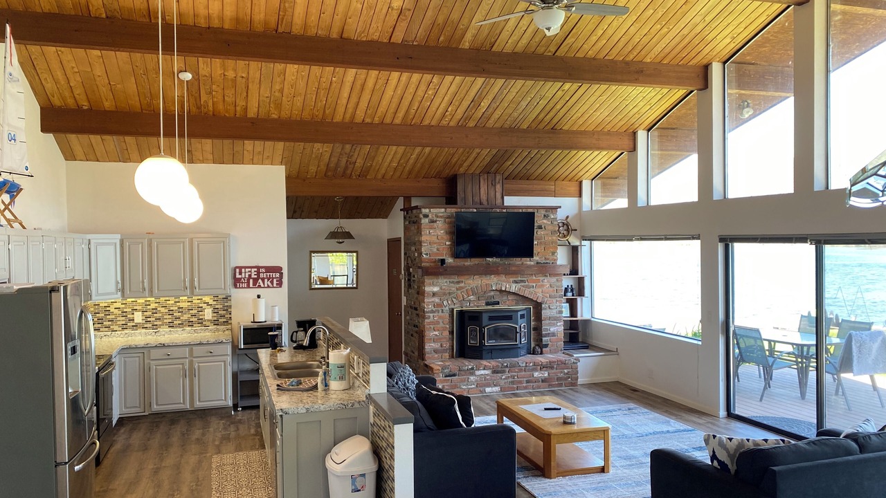 Photo of Livingroom in Oroville