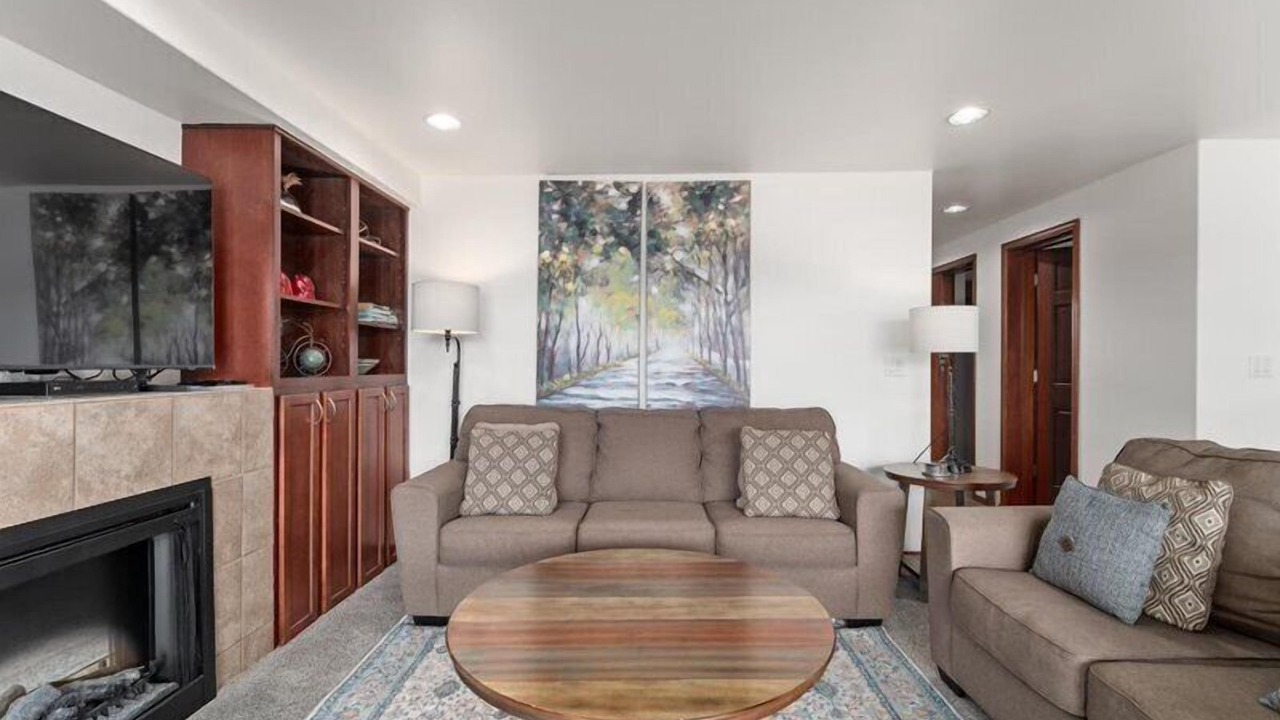 Photo of Livingroom in Chelan