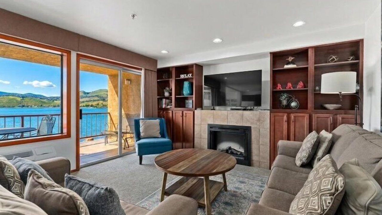 Photo of Livingroom in Chelan
