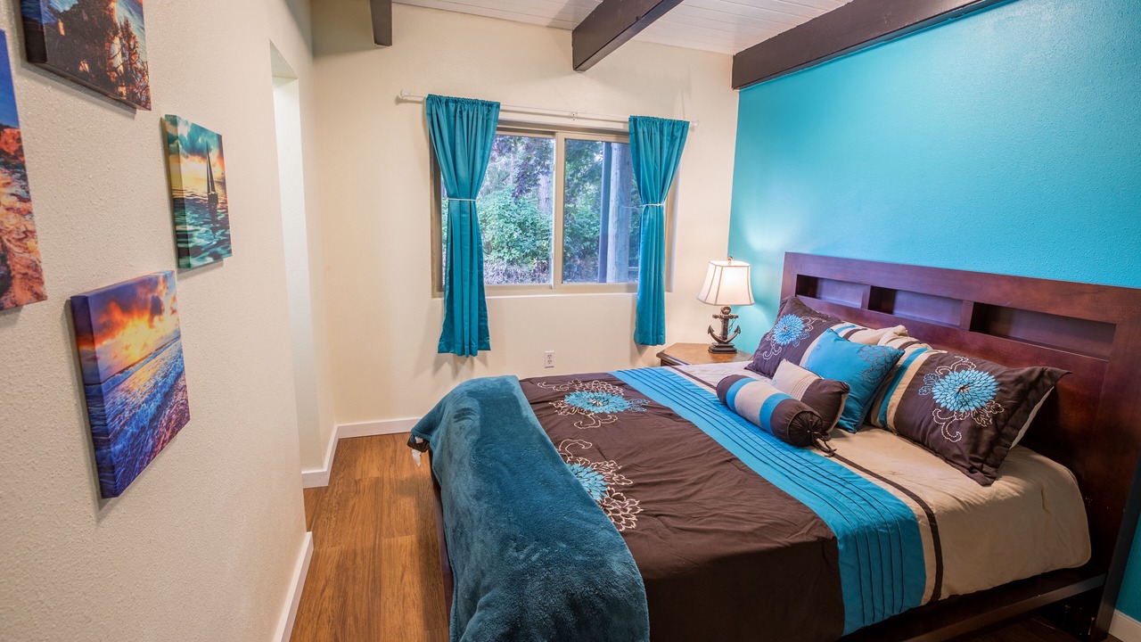 Photo of Bedroom in Belfair