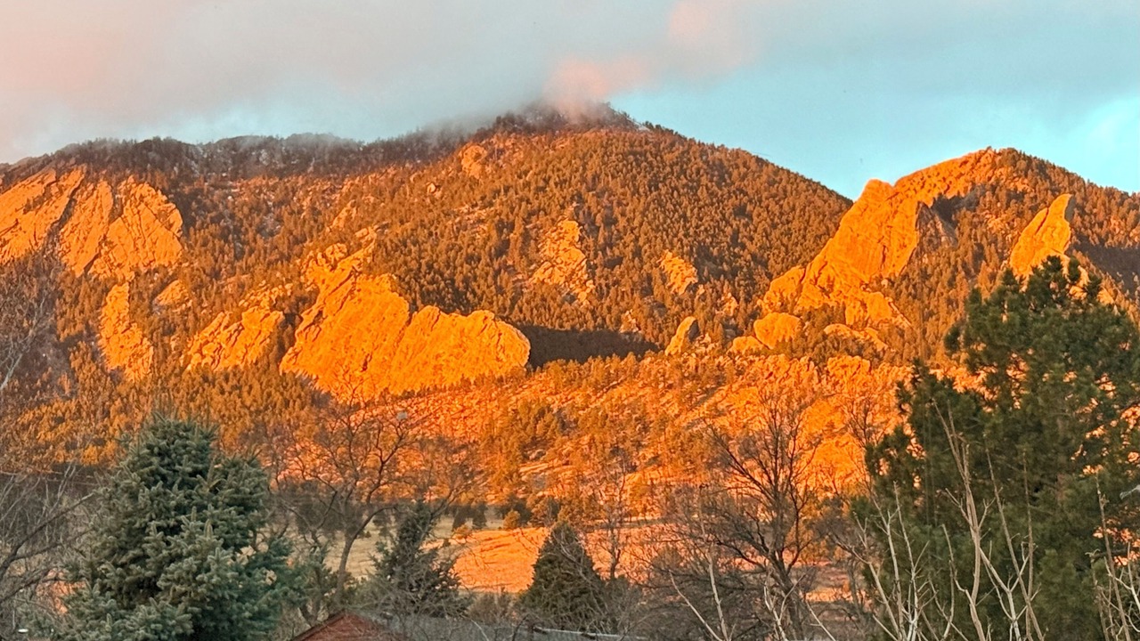 Photo of Others in Devil's Thumb - Rolling Hill