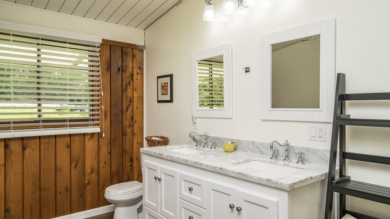 Photo of Bathroom in Lopez Island