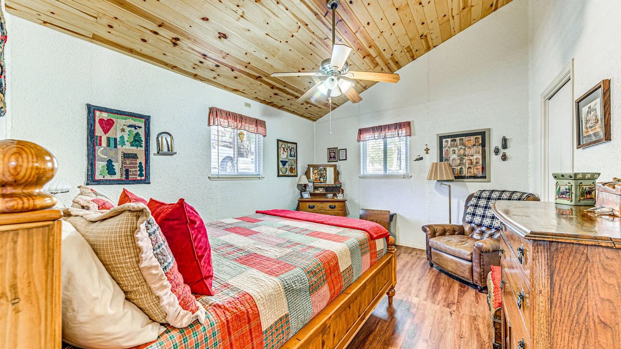 Photo of Bedroom in Ruidoso