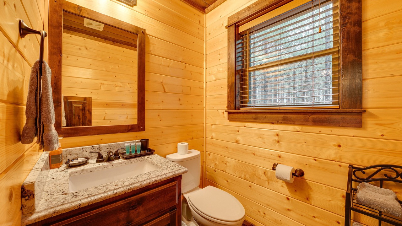 Photo of Bathroom in Golden