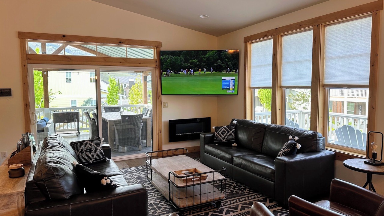 Photo of Livingroom in Chelan