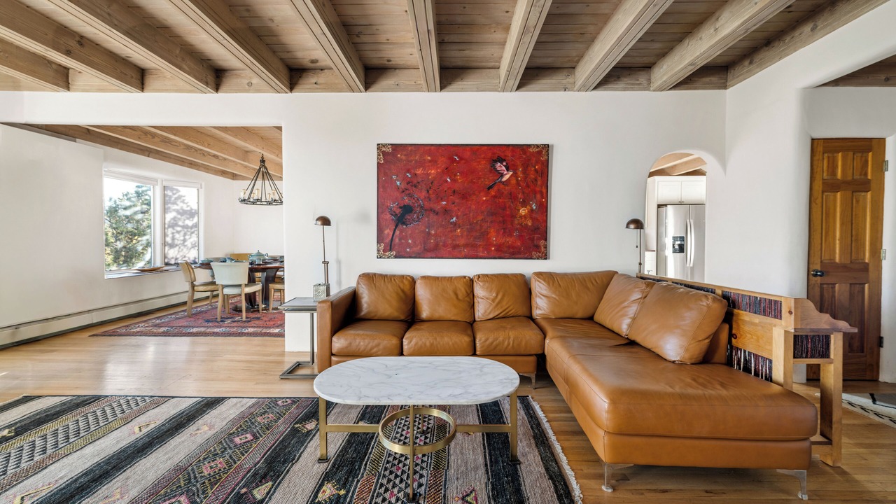Photo of Livingroom in Northeast Santa Fe