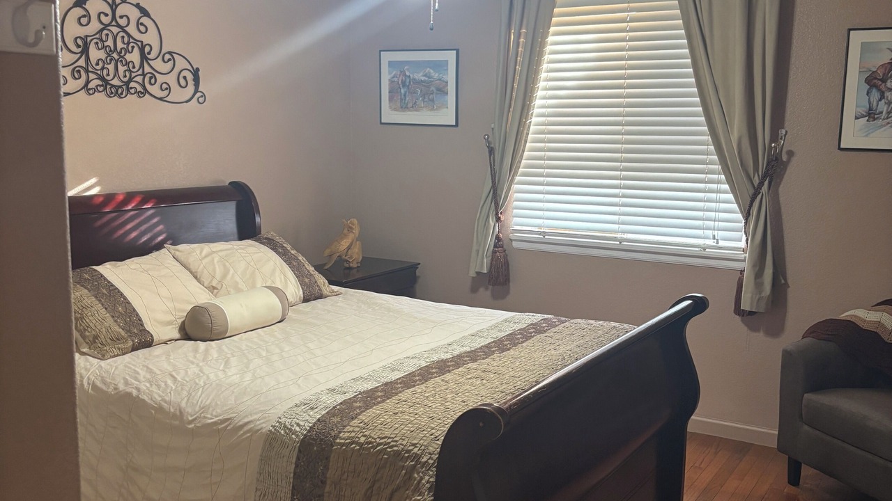 Photo of Bedroom in Sunnyheights