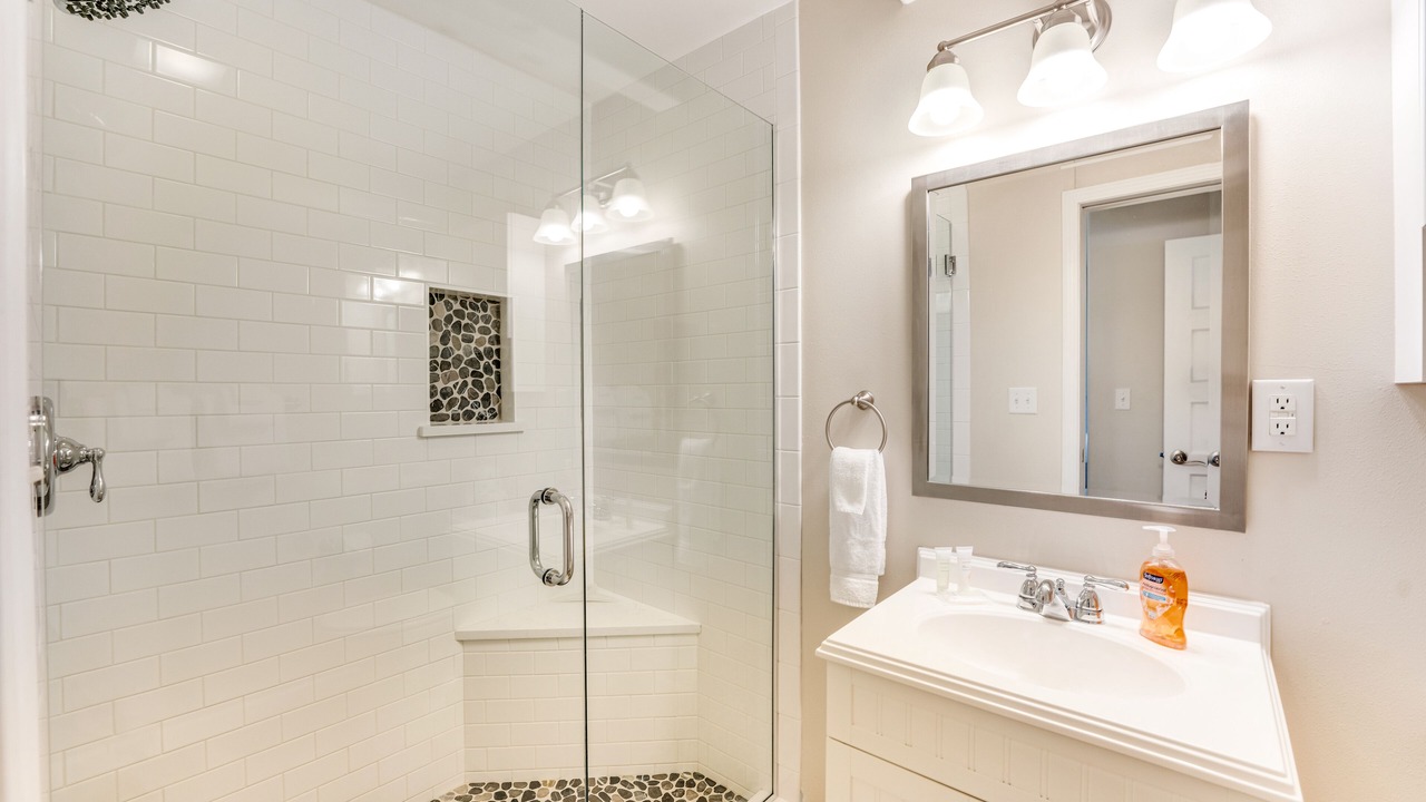 Photo of Bathroom in Wapato Point