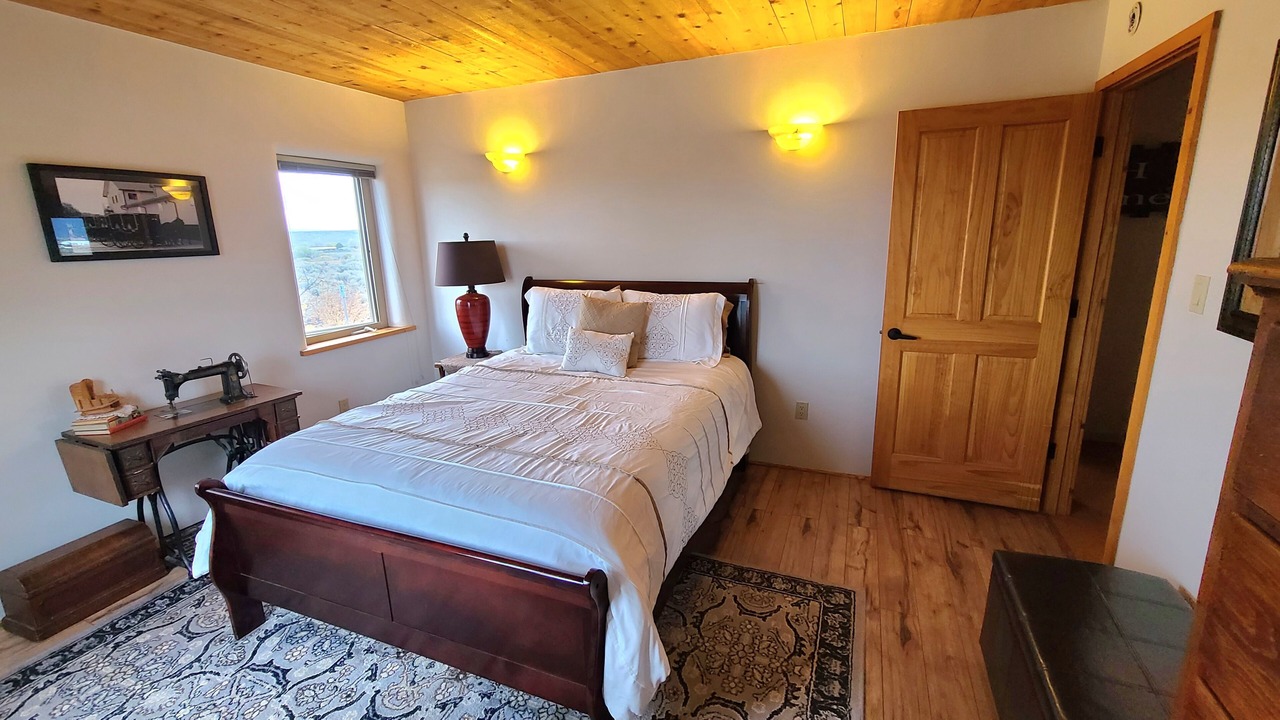 Photo of Bedroom in Taos