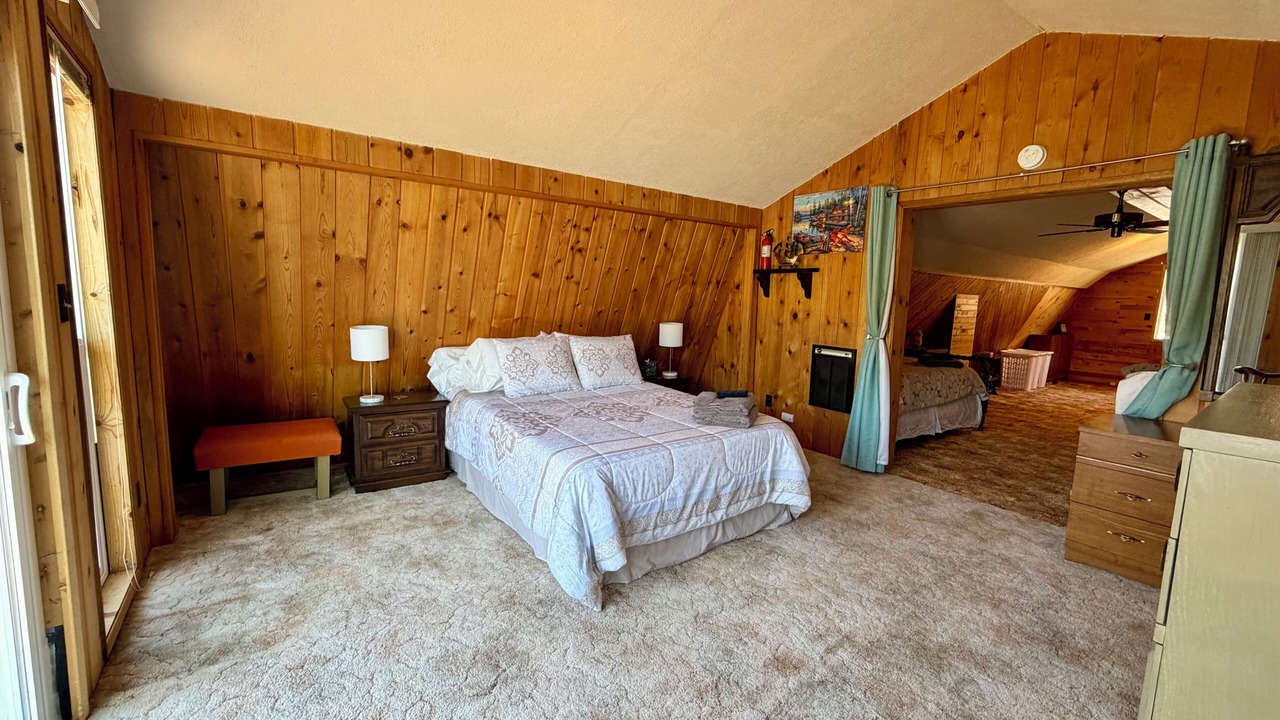 Photo of Bedroom in Oroville