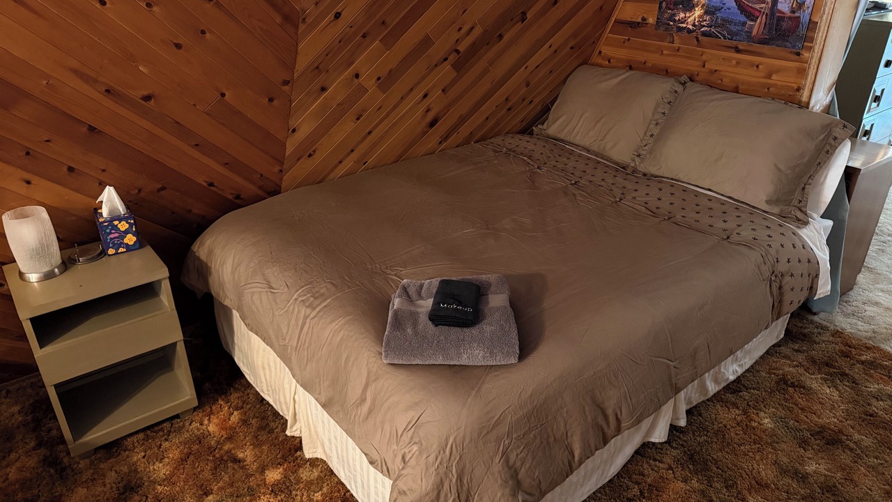 Photo of Bedroom in Oroville