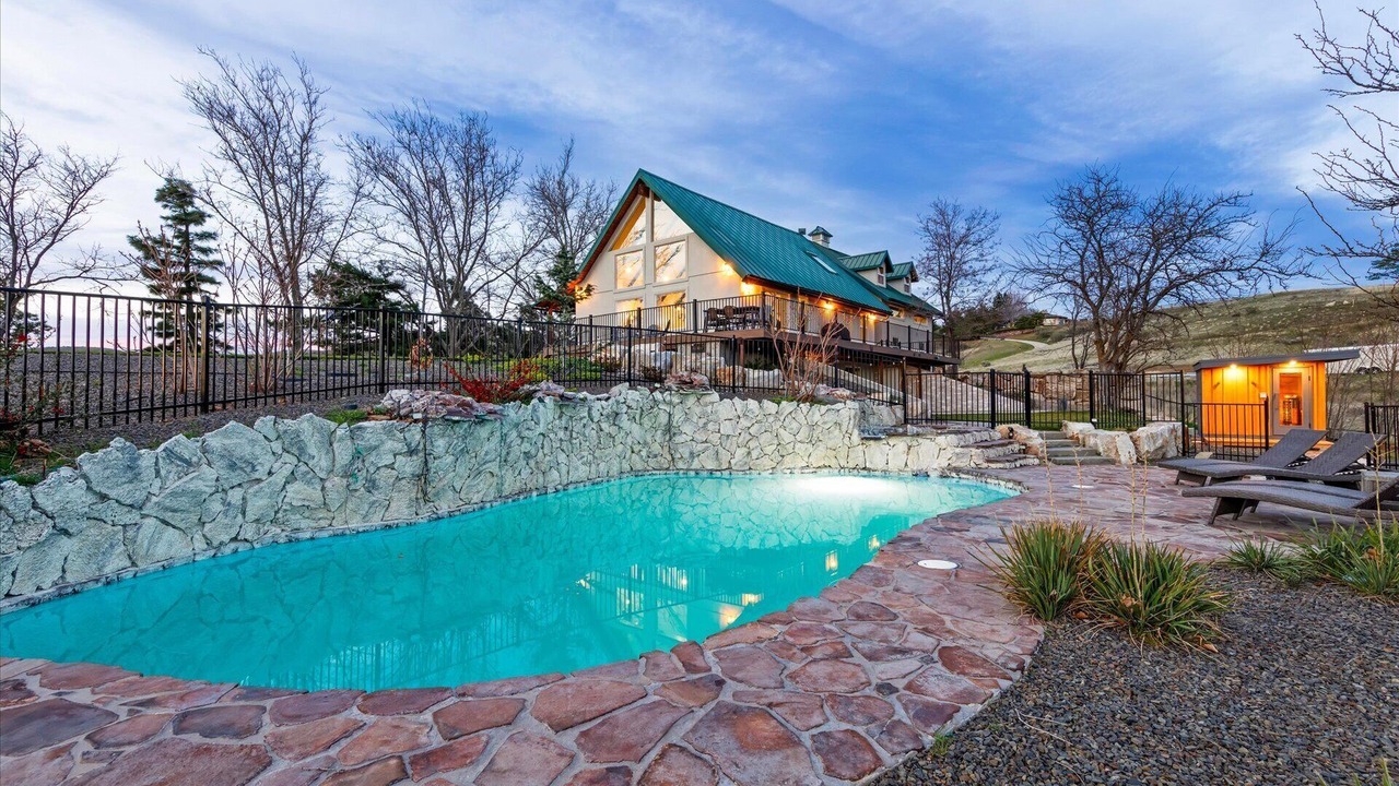 Photo of Outdoor in Garden City