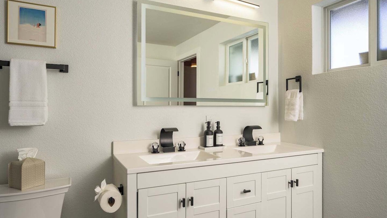 Photo of Bathroom in Allendale Area