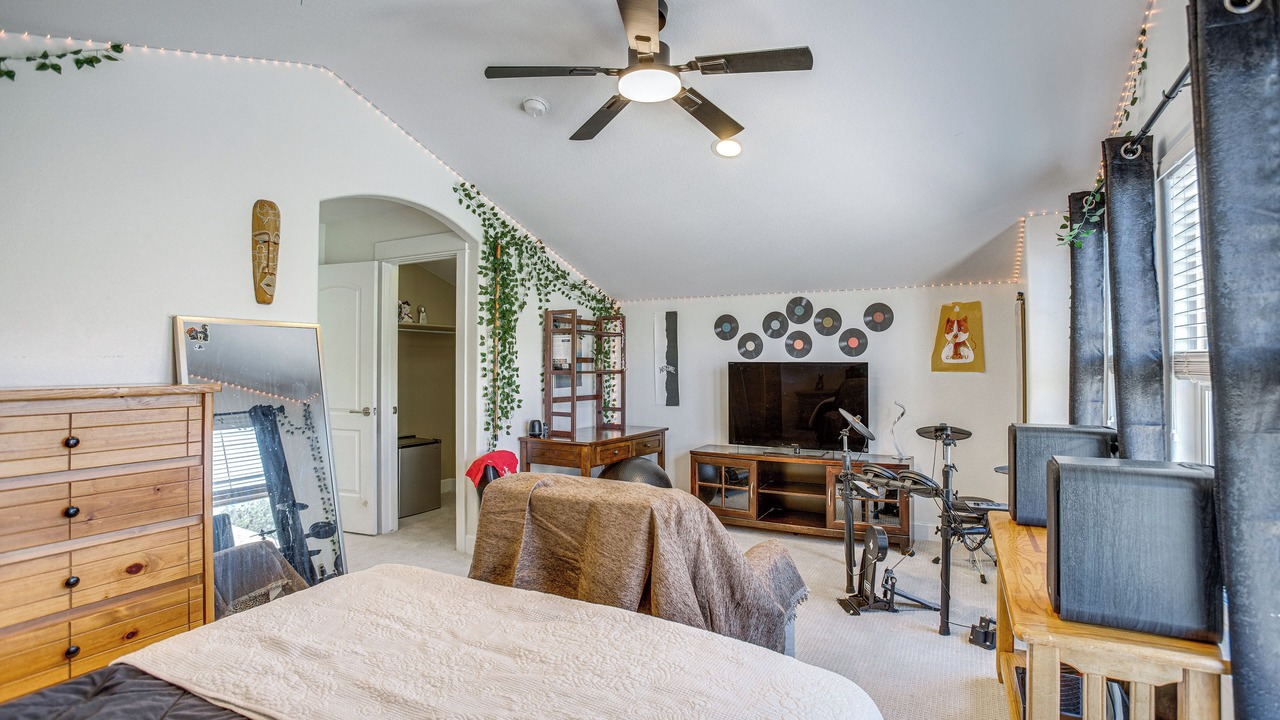 Photo of Bedroom in Tallyn's Reach