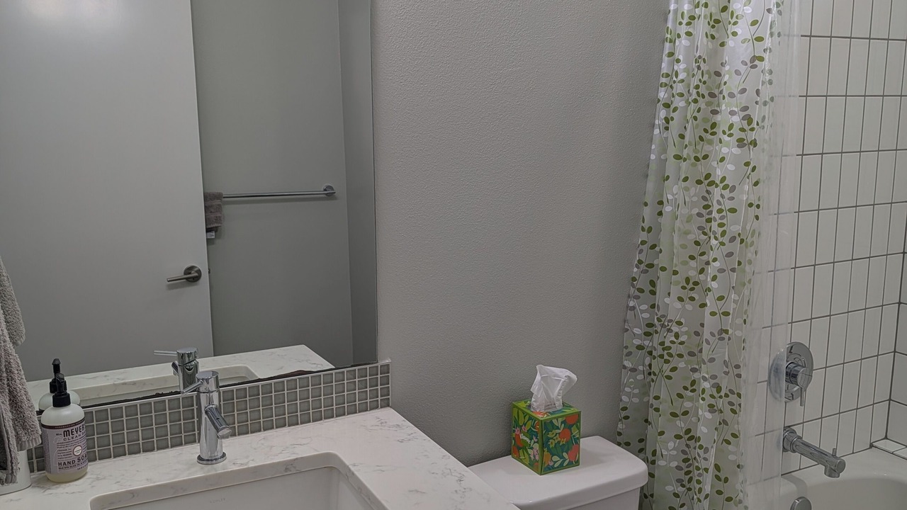 Photo of Bathroom in Southeast Magnolia