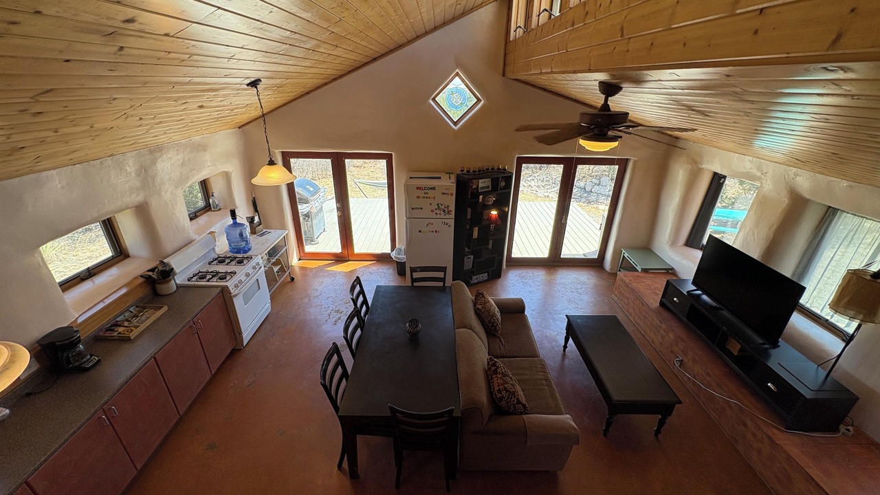 Photo of Livingroom in McIntosh