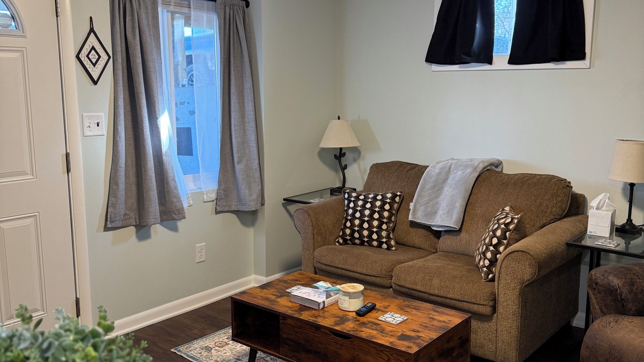 Photo of Livingroom in Eudora