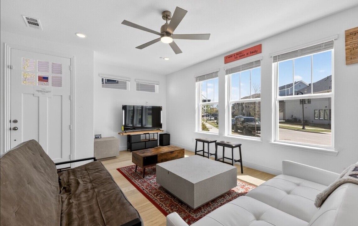 Photo of Livingroom in North Richland Hills