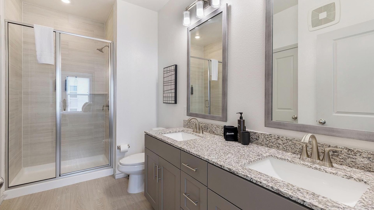 Photo of Bathroom in Red Oak