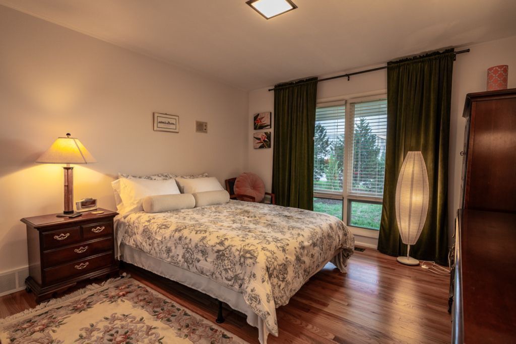 Photo of Bedroom in South Kansas City