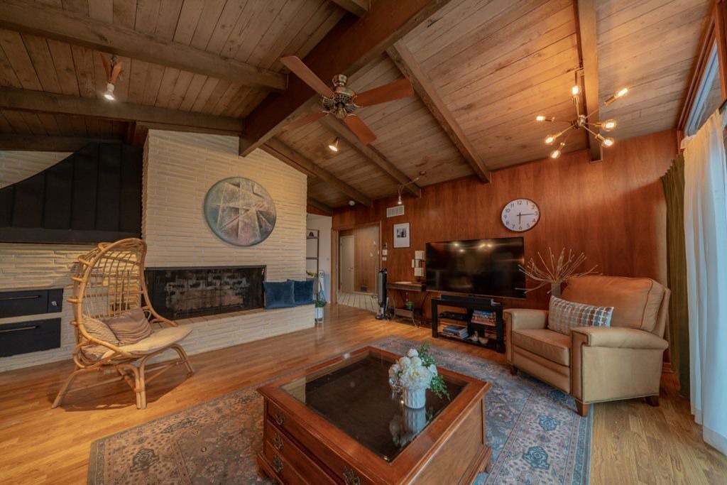 Photo of Livingroom in South Kansas City