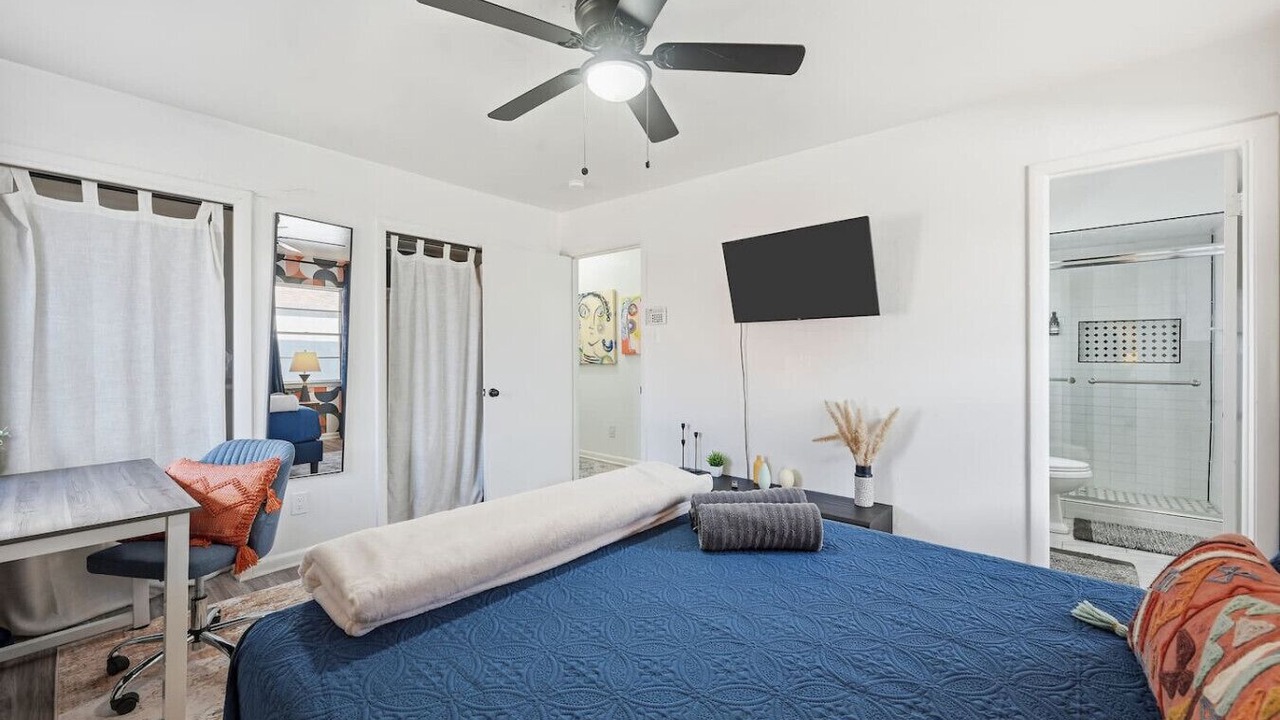 Photo of Bedroom in Grand Prairie