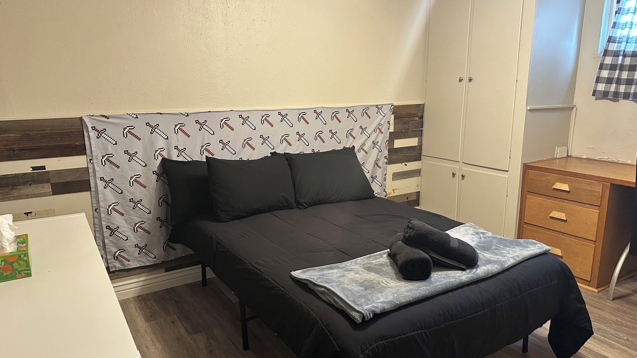 Photo of Bedroom in Englewood