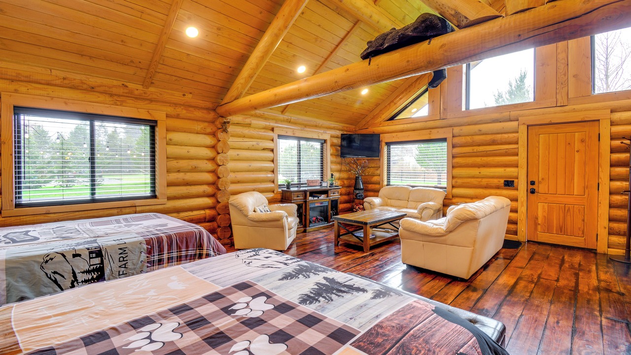 Photo of Bedroom in Forks