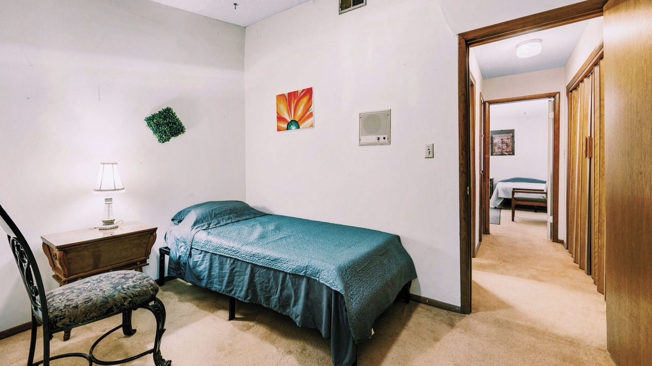 Photo of Bedroom in Lawton