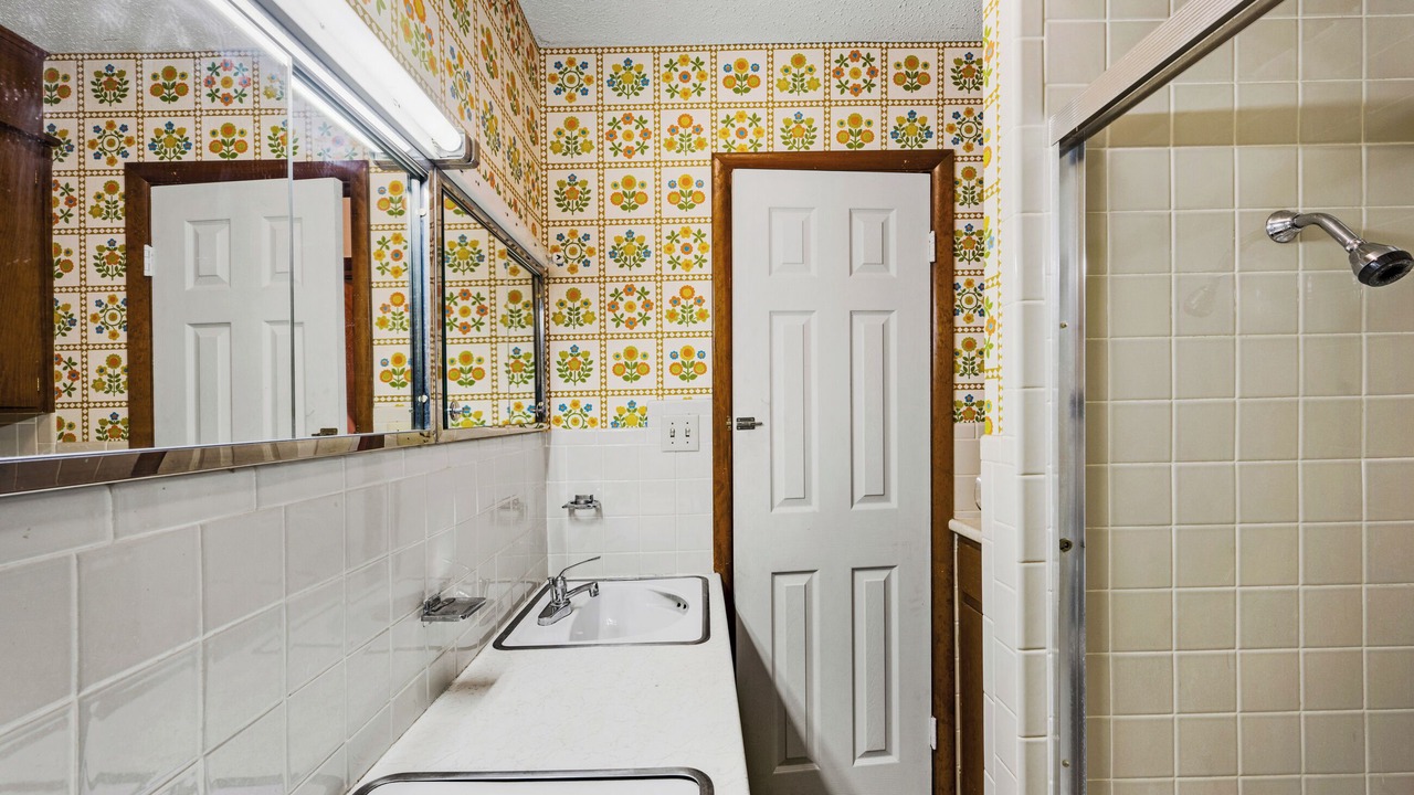Photo of Bathroom in Lawton